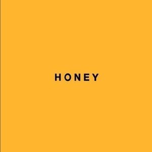 Meet your Posher, Aysha